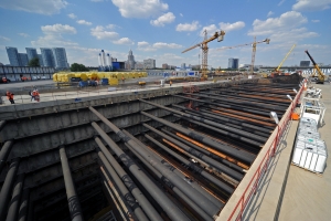 Тоннель между станциями «Мамыри» и «Бачуринская» готов – Бочкарёв