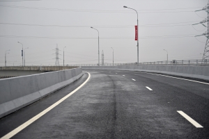 Завершается возведение эстакады в рамках реконструкции ул. Дорожная