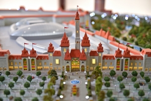 Браслеты с QR-кодами и медиаэкраны: в парке «Остров мечты» появится интерактивная навигация