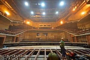 Концертный зал «Зарядье» облицуют 15 тысячами акустических панелей