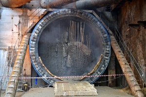 Еще 12 тоннелепроходческих щитов направят на строительство Большого кольца метро – Хуснуллин