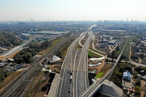 В Москве нужно продолжать реализацию крупных транспортных проектов – Путин