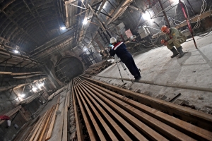 Собянин заявил, что строительство метро и дорог не будет остановлено в Москве