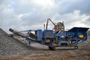 Торговый центр-долгострой снесли в Тропарёво-Никулино