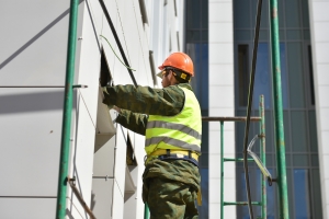 «Работаем в плюс»: Эдуард Поздняков о состоянии фасадной индустрии и ее ключевых трендах