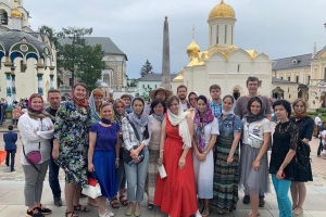 Молодежь Стройкомплекса посетила Свято-Троицкую Сергиеву Лавру