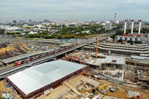 Андрей Бочкарев о дорогах, метро и Дне строителя