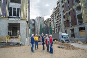 Строительство 75 домов по реновации проверят в феврале