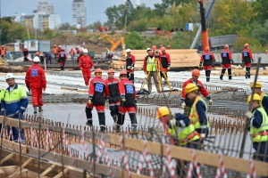 Санкции не вызовут дефицита кадров на стройках Москвы