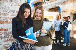 Выставка «Открытый город» в музее им. Щусева продлена до 6 октября