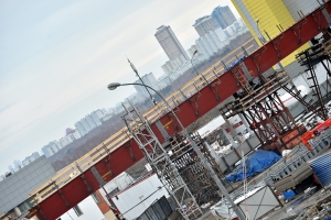 Укладка дорожной плиты началась на развязке МКАД – Волоколамское шоссе