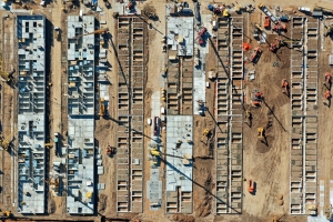 Строительство новой больницы в ТиНАО с высоты птичьего полета