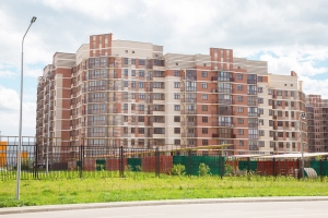 Шесть домов достраивают в жилом комплексе «Ново-Никольское»