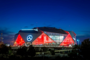 Первый в России дилерский центр Mercedes-Benz по новым стандартам построили в Москве