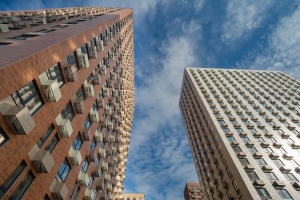 Наземные паркинги построили в ЖК «Бунинские луга» и «Ильменский 17»