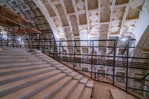 На станции «Рижская» БКЛ метро начался монтаж потолочных панелей