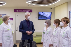 Две поликлиники на 220 и 750 посещений в смену введут в эксплуатацию в ТиНАО до конца года