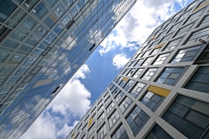 Два корпуса больницы в Коммунарке и 10 поликлиник построят в этом году