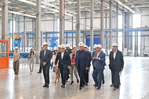 Собянин посетил строящийся комбинат модульного домостроения в ТиНАО