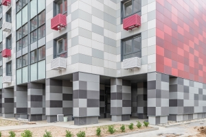 Три дома по реновации оформлены на востоке Москвы в июле