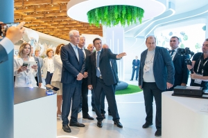 Собянин открыл выставку «Город для каждого» в Манеже