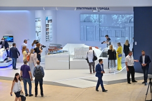 «Город для каждого»: 300 волонтеров будут работать на выставке в Манеже