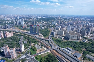 Соединение трех улиц: на Веерной открыли путепровод через ж/д пути будущего МЦД-4