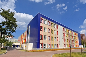 Восемь школ и шесть детских садов ввели в столице в августе