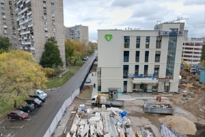 Поликлиника на Уржумской улице готова примерно на 90%