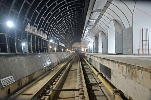 На станции «Рижская» БКЛ метро готовы металлические арки-порталы