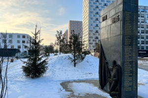 Бульвар с памятником героям ВОВ обустроили в ЖК «Кварталы 21/19»