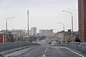 Путепровод через пути МЦД-1 на ул. Барклая