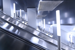 Собянин: на станциях БКЛ метро установлено 252 эскалатора