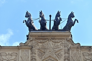 Начались подготовительные работы на Центральном Московском ипподроме