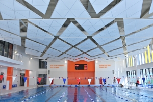 Собянин открыл спорткомплекс с бассейном в районе Бибирево