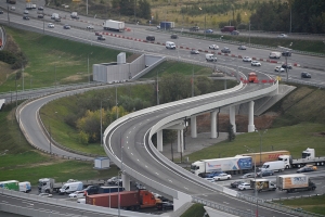 Собянин открыл после реконструкции развязку на пересечении МКАД с Липецкой улицей