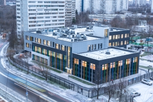 ИТ-полигон и лаборатории: какую школу построили для старшеклассников в Тропарёво-Никулино