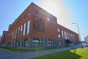 Школы-гиганты, поликлиники, реновация: социальный вектор развития ТиНАО и СВАО