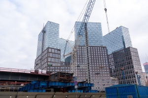 Мост через Москву-реку в створе Берегового проезда готов почти на 30%