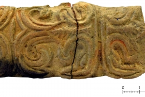 Голландскую трубку и серебряные монеты нашли археологи в районе Тверской