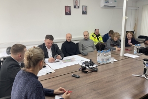 С дольщиками проблемного ЖК «Марушкино» провели выездную встречу