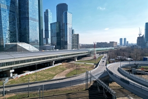 Панорамный вид с высоты в 16 метров: открыт северный вестибюль нового вокзала Москва-Сити