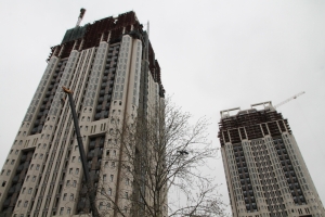 Систему вентиляции смонтировали на кровле корпуса ЖК «Академ Палас»