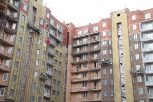 Готовы перегородки на цокольном этаже в трех секциях четвертого дома проблемного ЖК «Воскресенское»