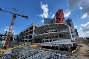 Перехватывающий паркинг транспортного хаба «Рассказовка» готов на 55%