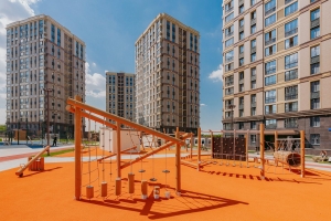 Карусели, скалодром и беговые дорожки появились на берегу Яузы в районе Преображенское