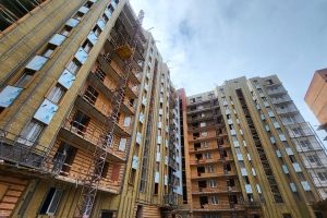 Начался монтаж лифтовых механизмов в корпусе 4 проблемного ЖК «Воскресенское»