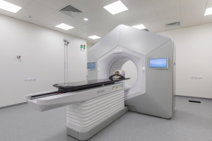 Ангиограф, кувез и роботехнологии: чем уникальны новые медицинские центры столицы