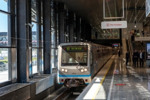 Собянин поздравил московских метростроителей с профессиональным праздником