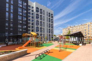 Более 40 старых домов расселили по реновации в центре столицы